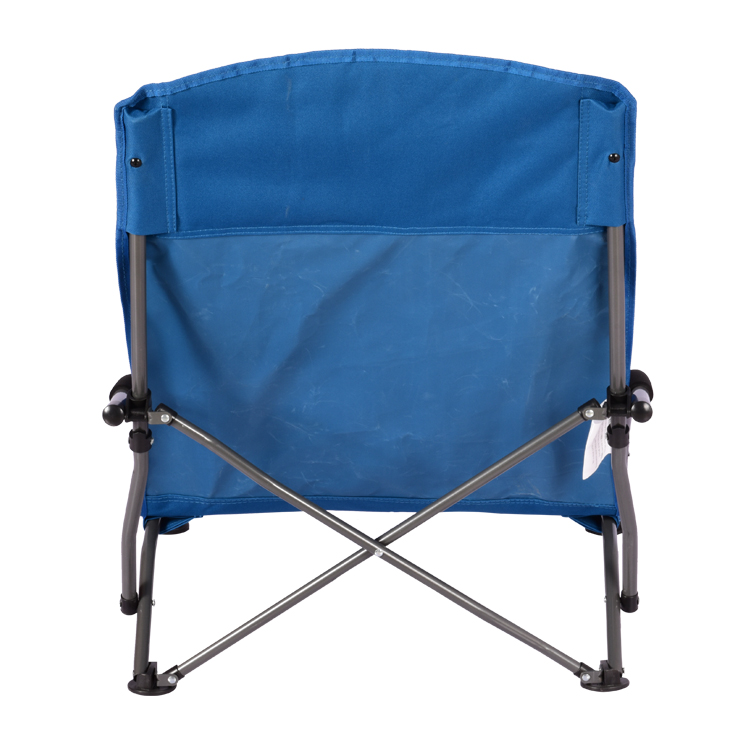 Низкорасположенное складное кресло для отдыха