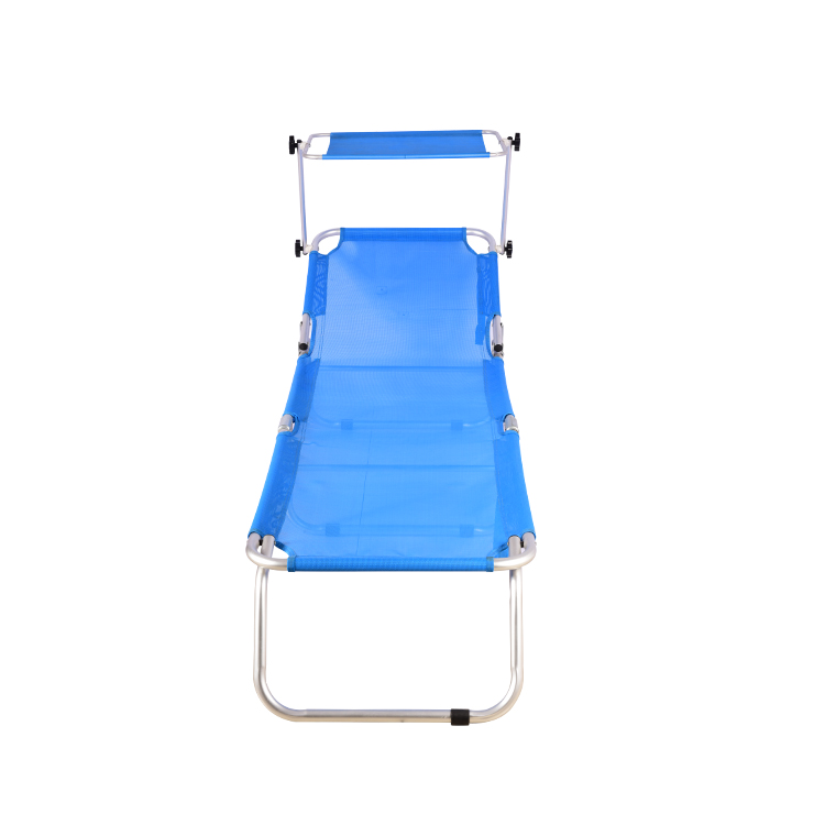 Пляжная кровать на открытом воздухе с зонтиком